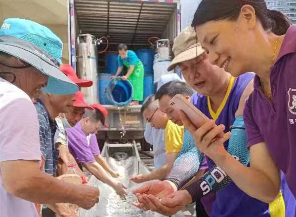 2012年起，連續(xù)10年參與順德區(qū)增殖放流活動，共捐出魚苗超過500萬尾。