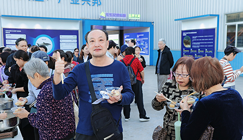 以美食為媒、為橋，生生農(nóng)業(yè)集團將魚生文化與旅游相結(jié)合